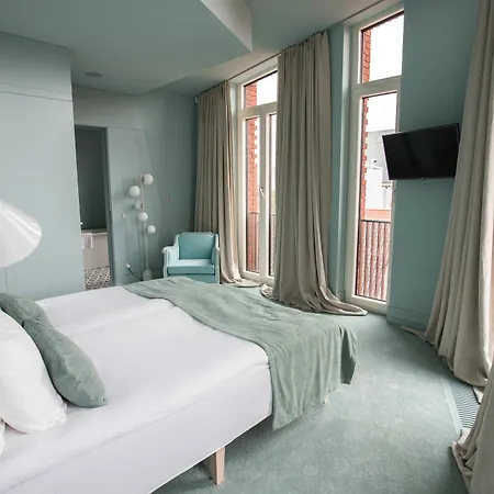 Redstone Boutique Hotel 4*